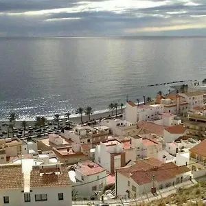 Centrico Y Cerca De El Mar. Apartamento